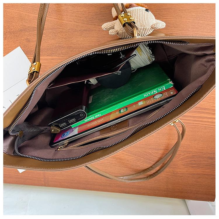 Leather Womens Soft 2025 Versatile Handbag Large Capacity Commute Tote Shoulder Bag