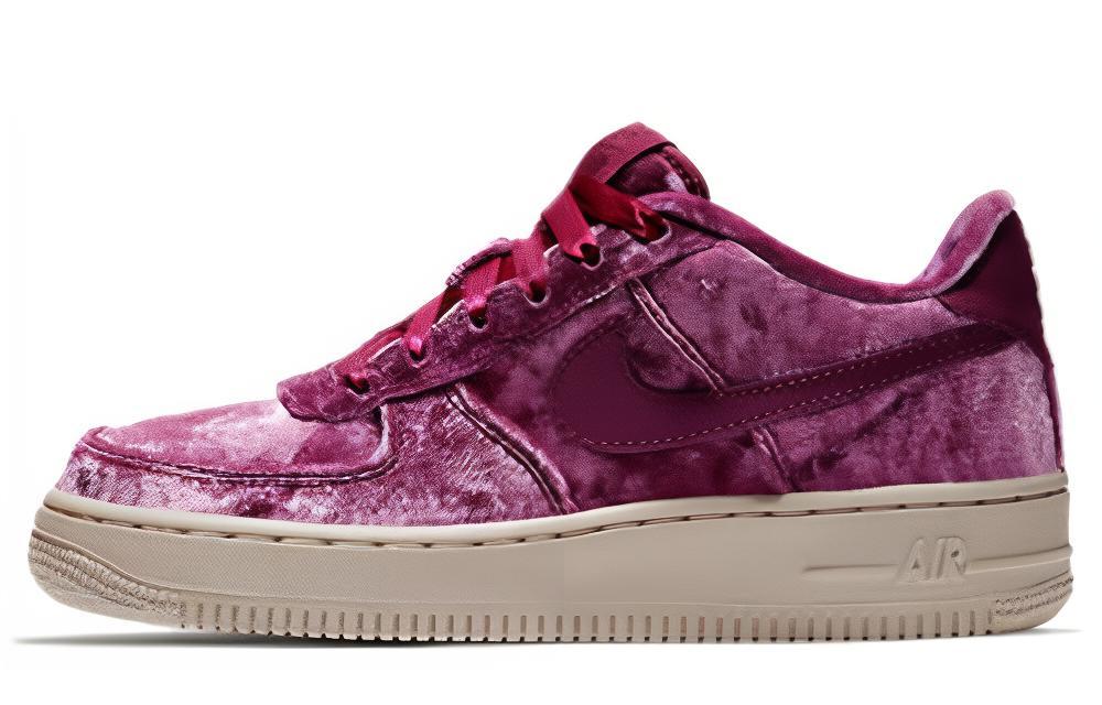 

Nike Air Force 1 Low Crushed Velvet GS 849345-601 36