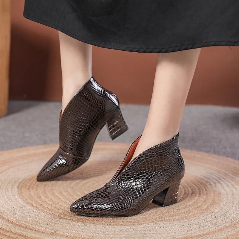 2024 Fashion Versatile Solid Color Women's Boots Spring and Autumn Hot Selling Comfortable Thick Heel Nude Boots Women's Shoes