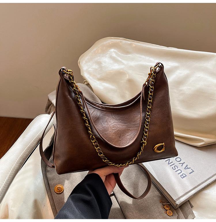 Premium chain small bag women's 2025 new retro niche design stray bag commuter shoulder messenger bag tide