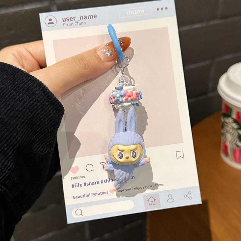 

labubu Серия «Ленивая йога» цепочка для мобильного телефона плюшевый стиль трендовый легкая роскошь подвесной стиль для сумки противоударный