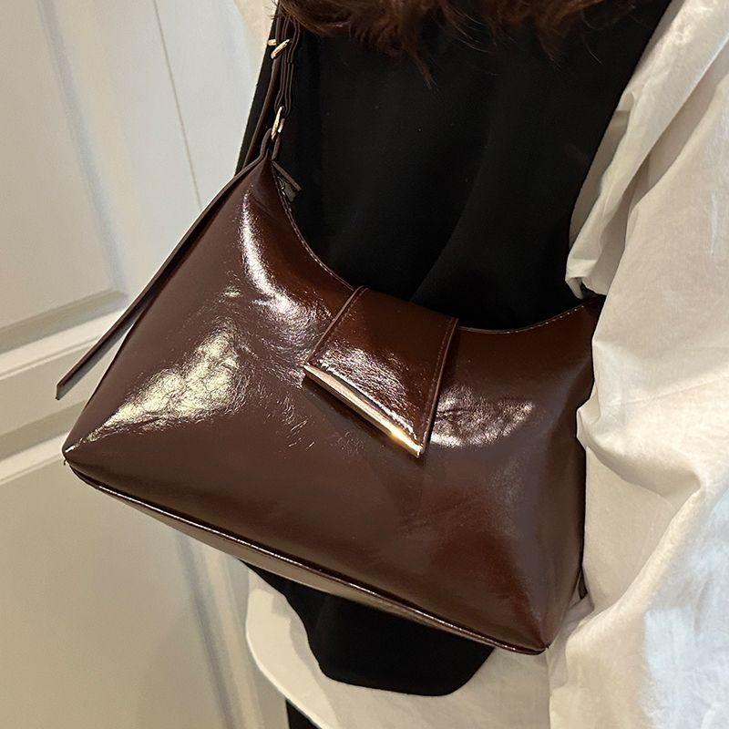 

Популярные женские сумки, Новые модные сумки кроссбоди, Стильные и универсальные сумки через плечо, Элегантные женские сумки.