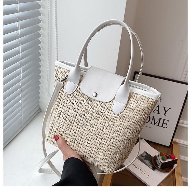 Stylish Street Chic White And Black Straw Woven Bag For Daily Outfits