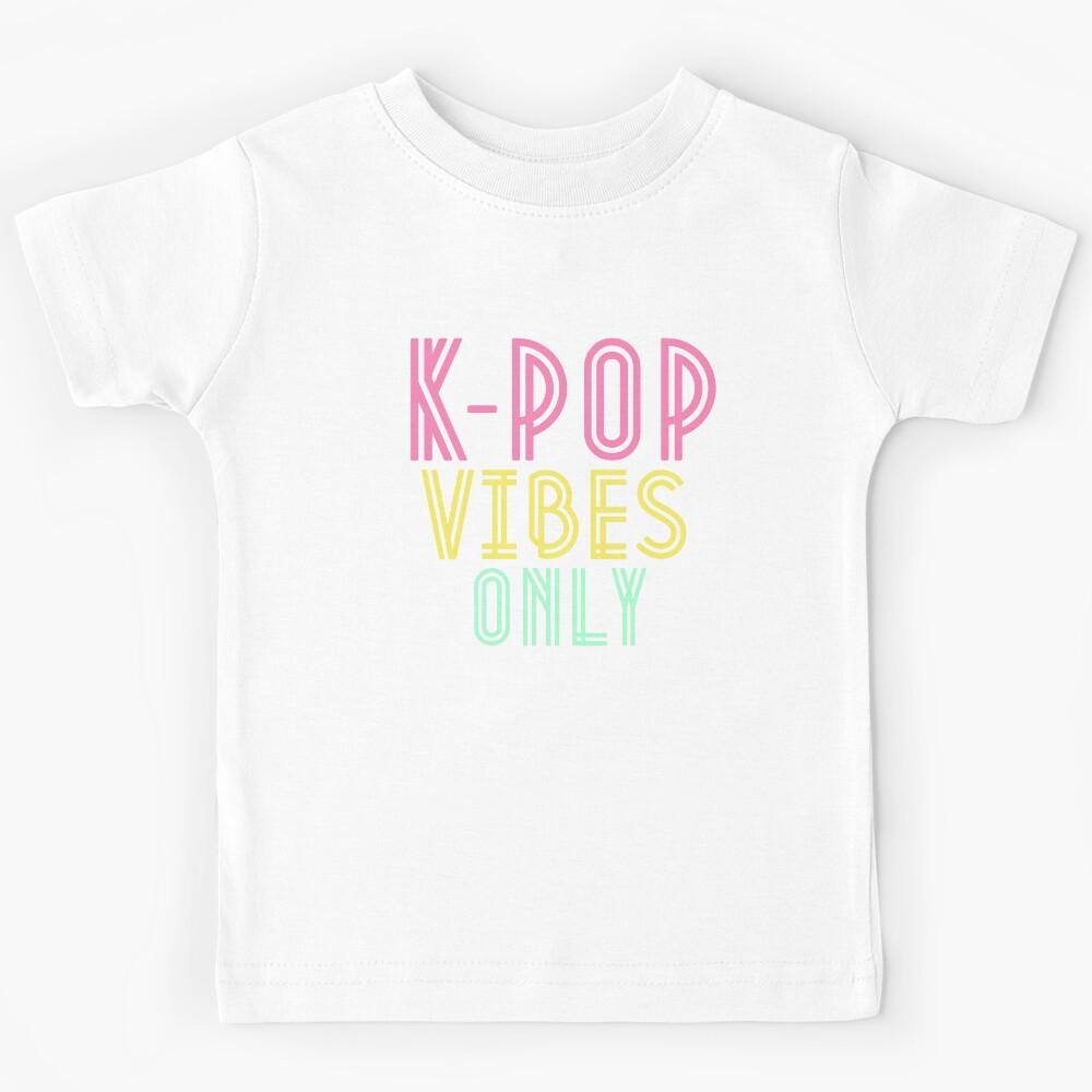K-Pop Vibes Only - Kawaii K-Pop Shirt Hand Heart Kids T-Shirt 160