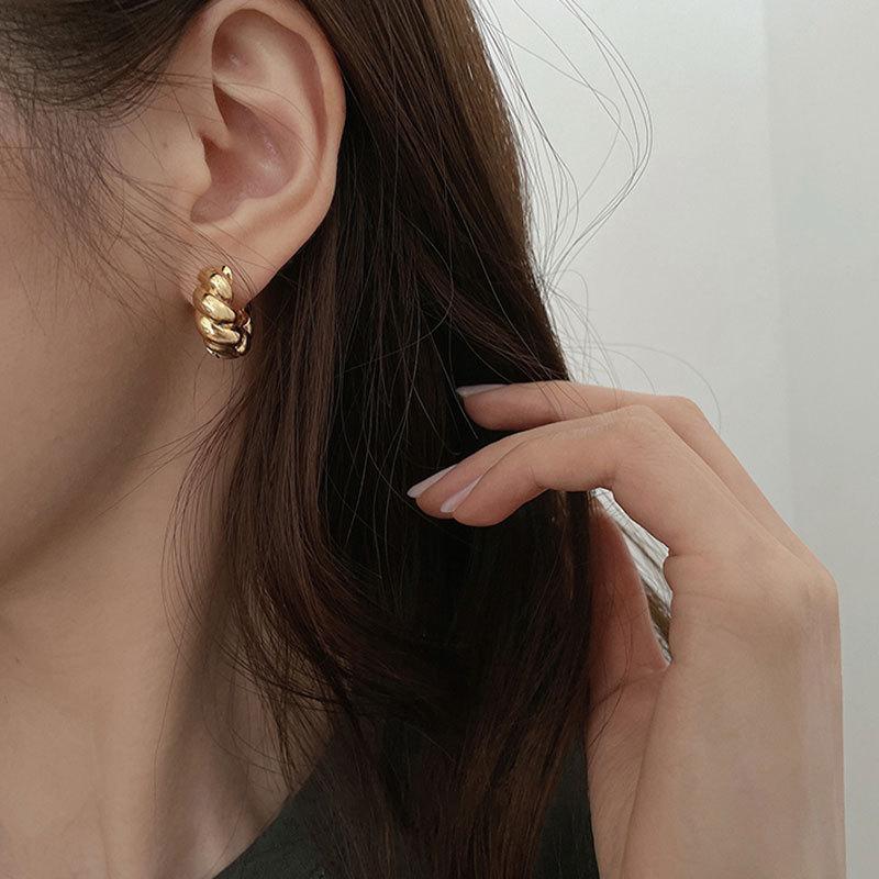 Korean Style Cable Knit Croissant Earrings - Hip Hop Retro Ear Hoops & Studs for Women