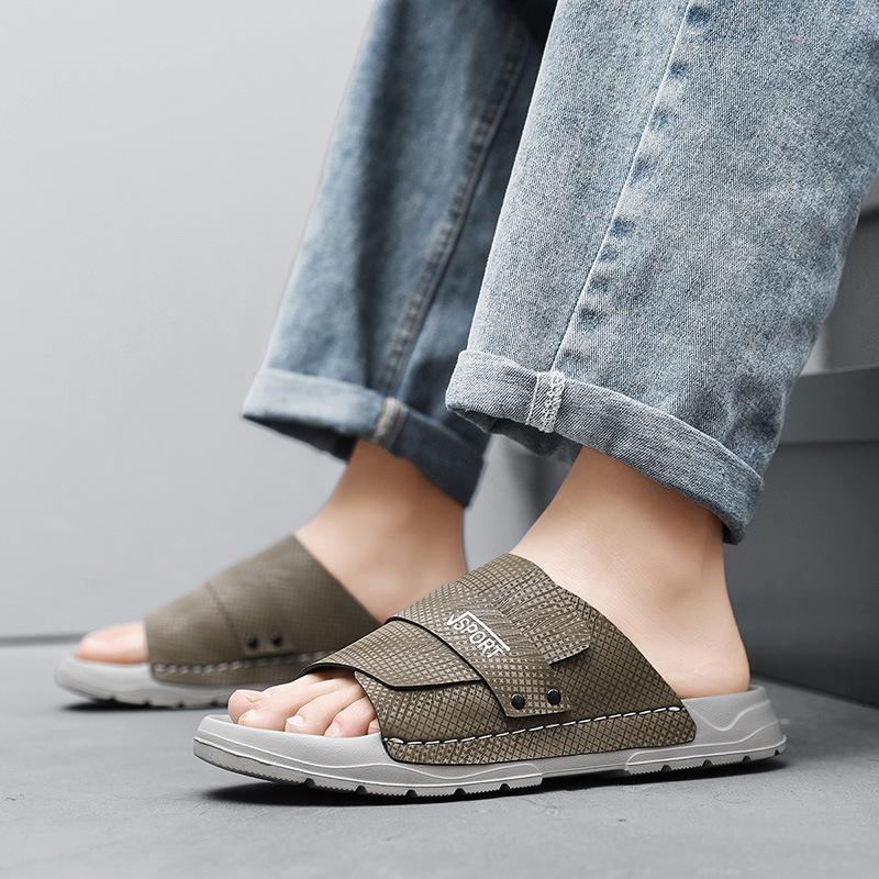 2025 Spring and Summer New Men's Trend Versatile Slippers Comfortable Casual Home Simple Fashion Sandals