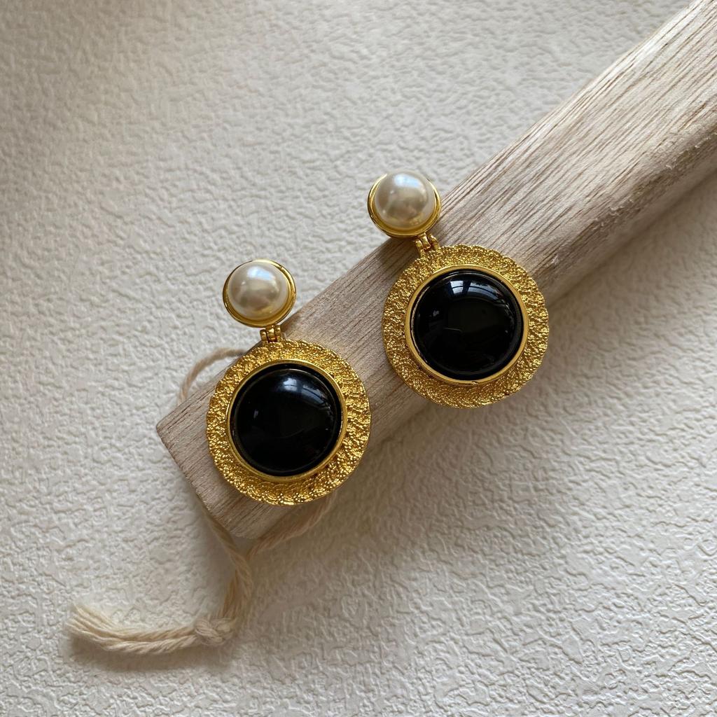 Retro Temperament Agate Earrings, High-End Sense Versatile Earrings, Medieval Vintage Marking Silver Needle Earrings