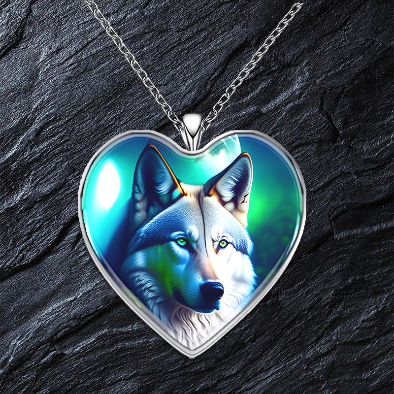 

Стильное крутое колье в форме сердечка