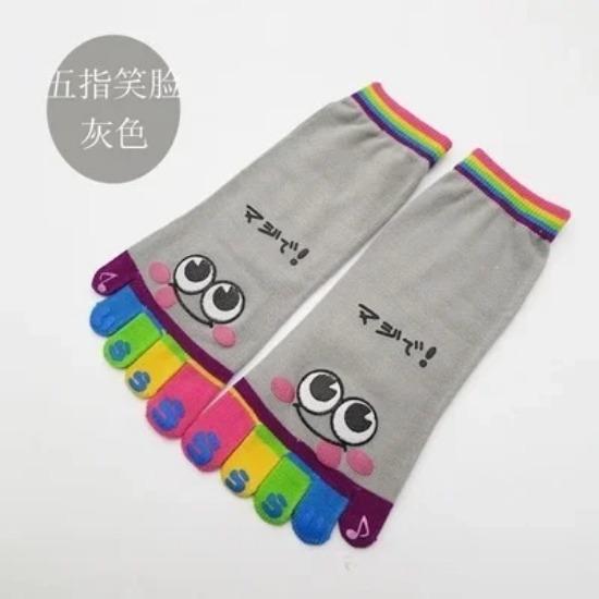 Cute Casual Five-toe Mid-tube Finger Show Fun Short Cartoon Cotton Smiley Bear Socks