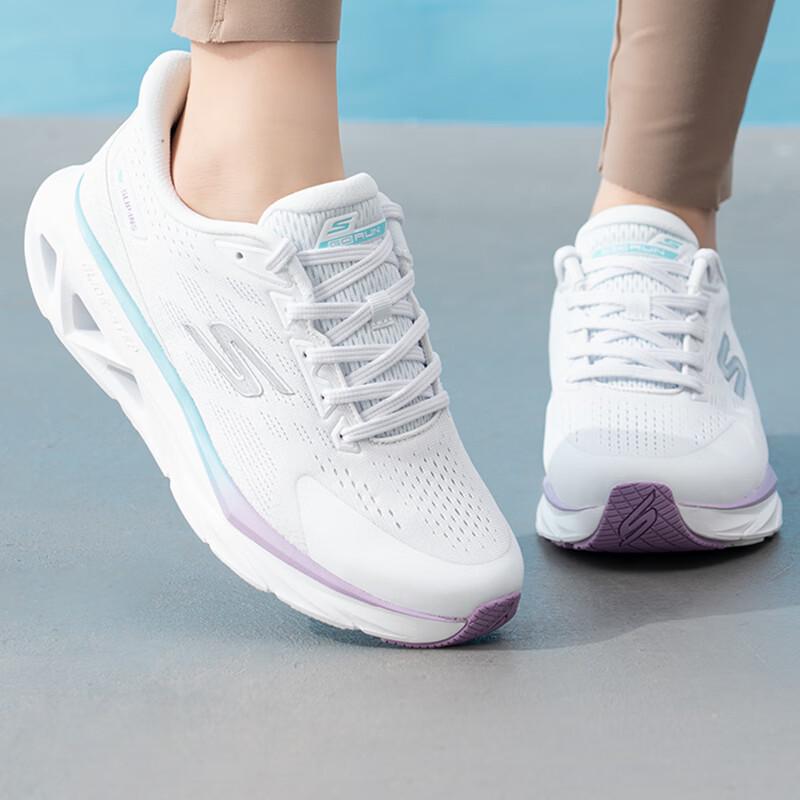 

Skechers Women s GO 7/24 All-Season Running Shoes US 7