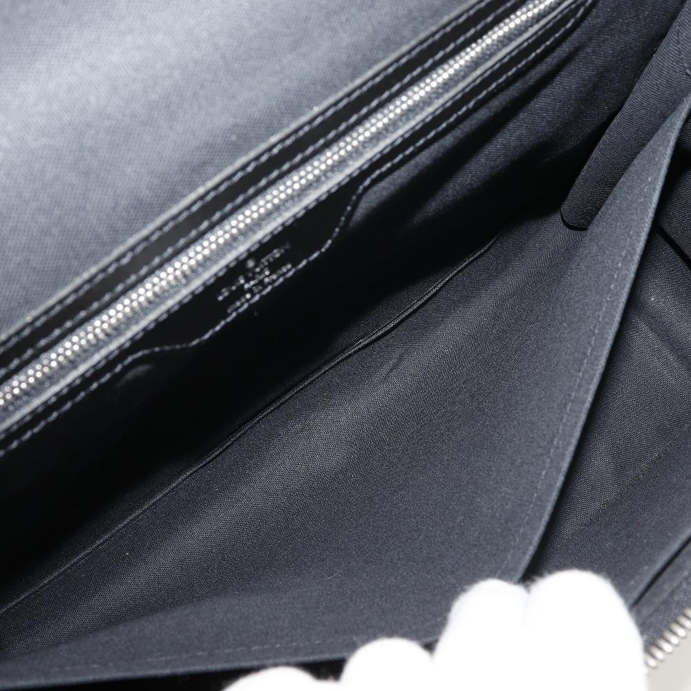 LOUIS VUITTON Thai meal Shoulder Bag M30862 Aldoise black Taiga/Nylon canvas mens Used