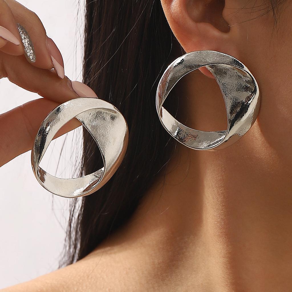European American Style Round Alloy Earrings Exaggerated Irregular Geometric Minimalist Luxury High Grade Ear Jewelry For Women