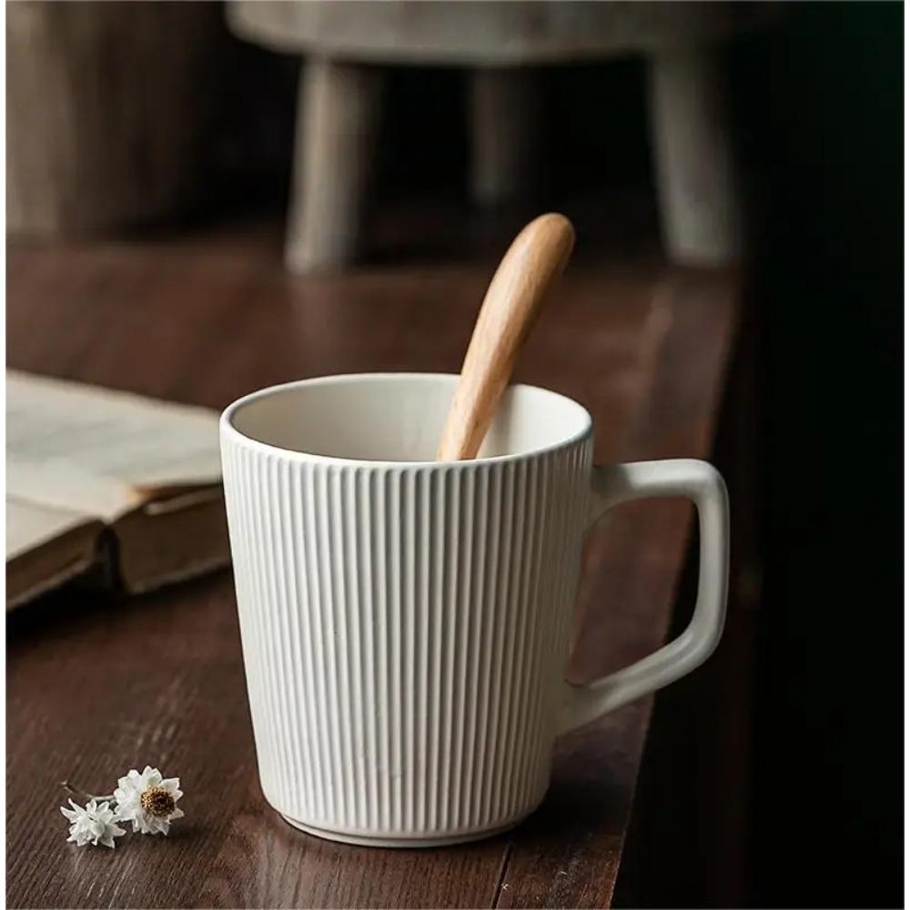 

Рельефная полосатая кружка в японском стиле в стиле ретро, минималистичная бытовая кружка большой емкости для воды 500ml белый