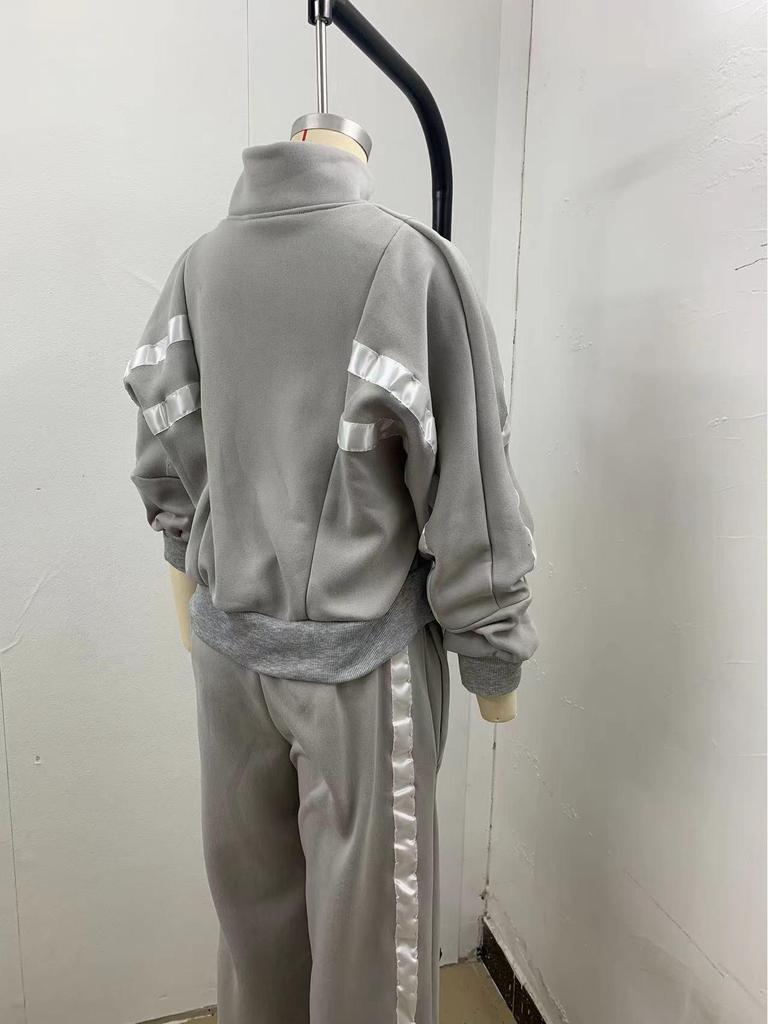2025 Women's Striped Zipper Jacket & Casual Sportswear Set - Spring/Summer Collection