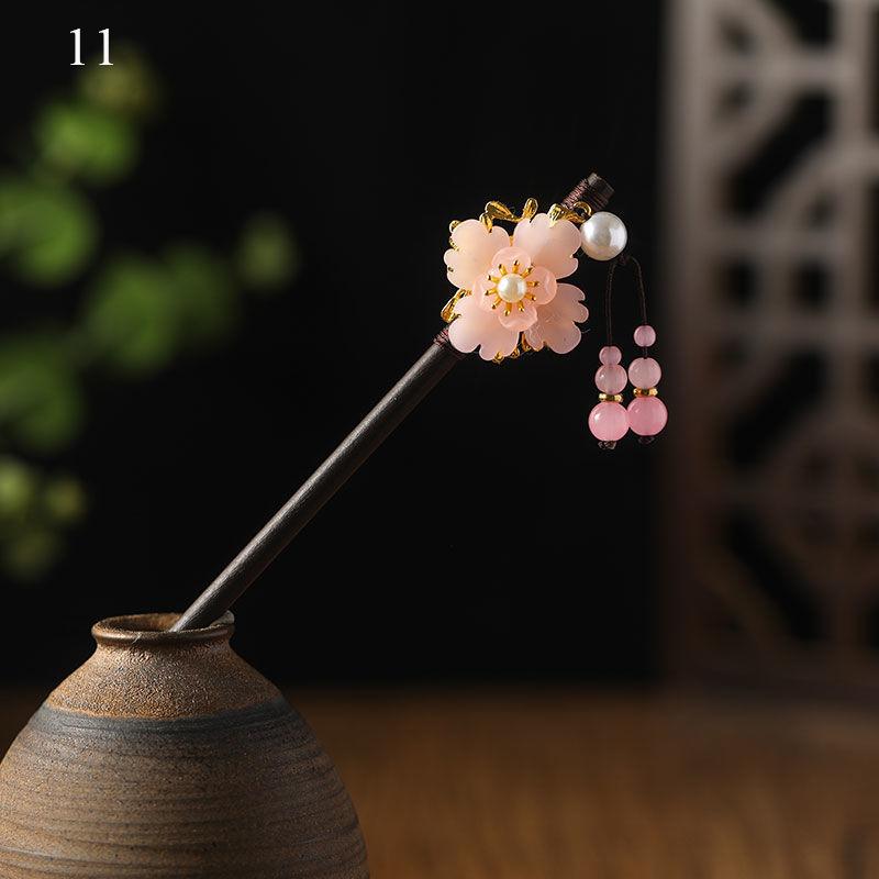 Vintage Handmade Luxury Flower Tassel Hairpins Hair Sticks Hair Wood Chinese Hair Stick Pins For Women Hair Ornaments headdress