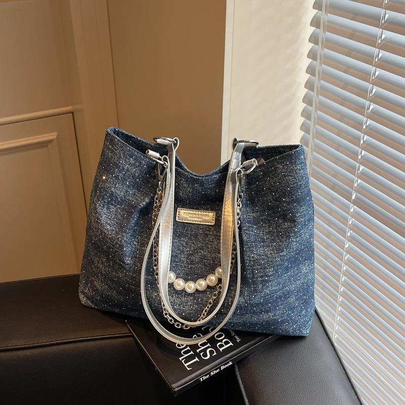 Commuting To Work Large Capacity New Summer Chain Simple Retro Fashion Casual Shoulder Tote Bag