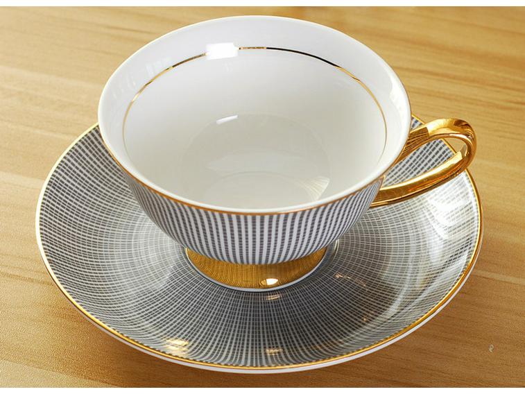 Zlacená evropská kostní porcelánová kávová a čajová sada s podšálkem