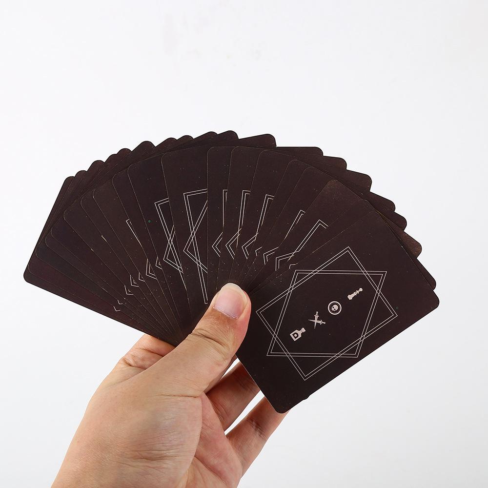 Baraja de Tarot Dorado con Caja de Hierro e Instrucciones
