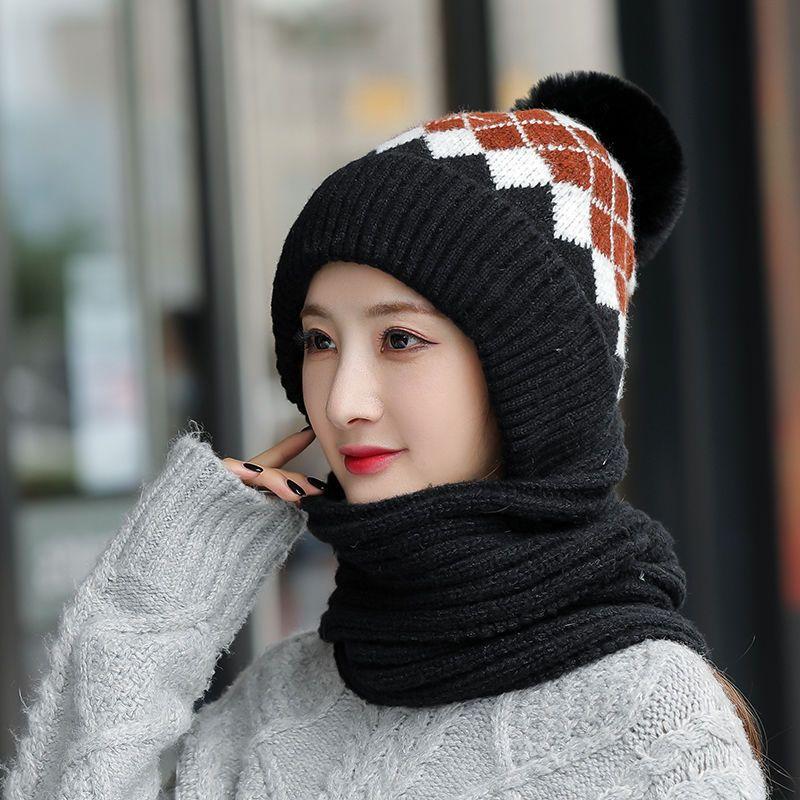 

Шапка женская зимняя шерстяная шапка с плюшевым и теплым шарфом Интегрированная шапка Корейская универсальная вязаная шапка с защитой ушей Женская шапка чёрный