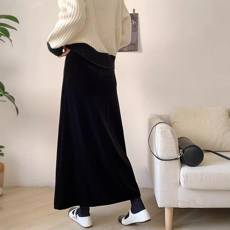 Velvet Maternity A-Line Midi Skirt – High-waisted, Slim, Fishtail Design for Spring & Summer Large