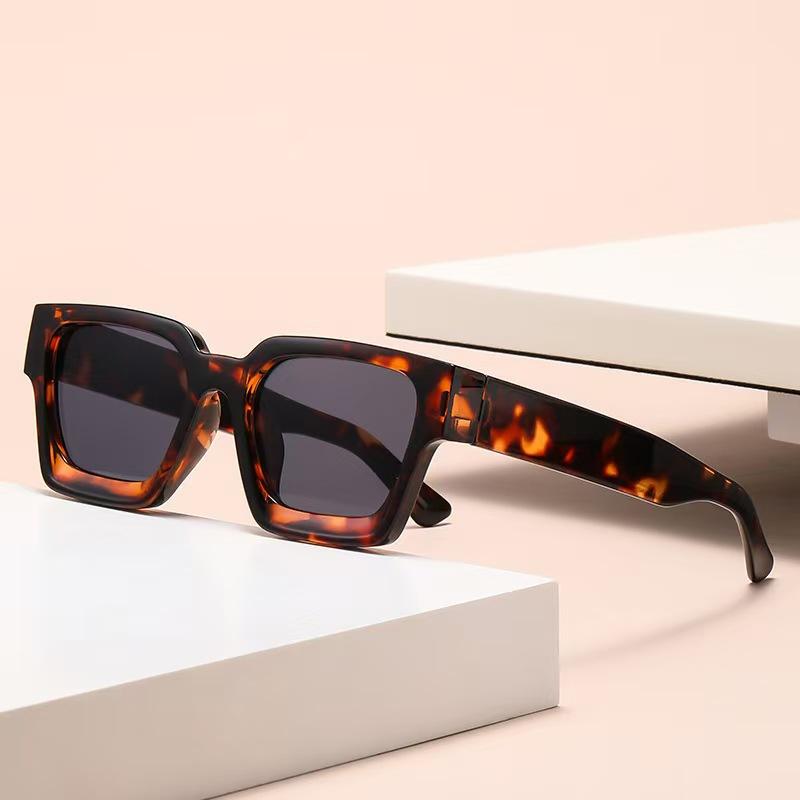 Classic Retro Square Driving Sunglasses UV400 Protection Fashion Brand Designer Eyewear for Men Women