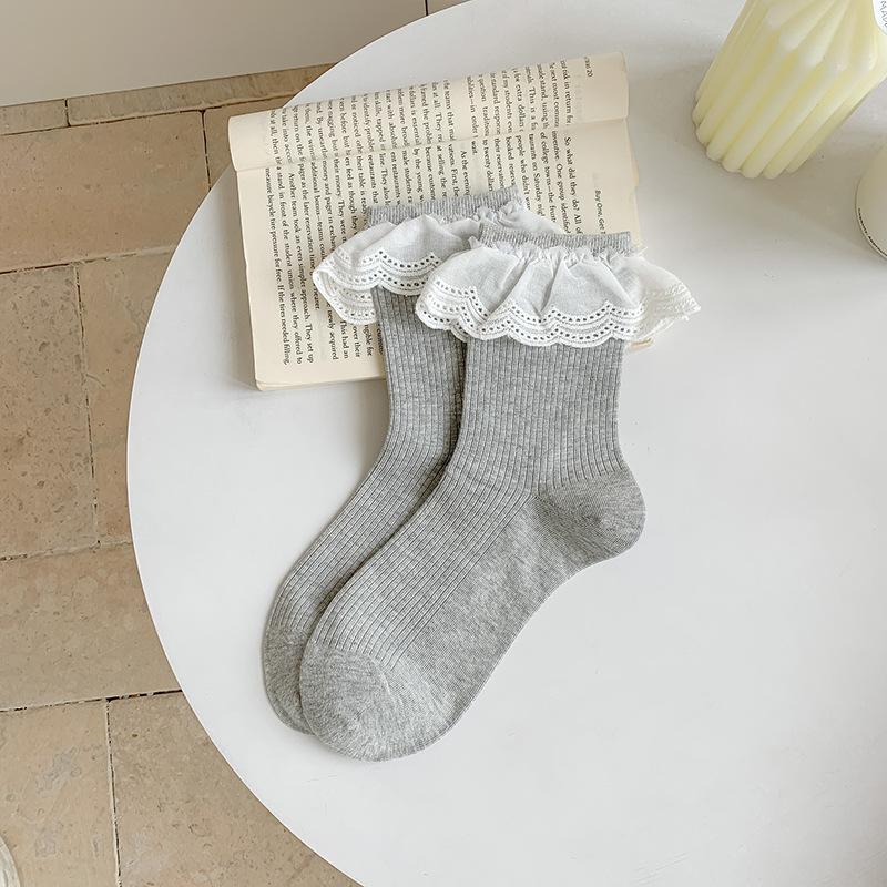 Women's Summer Thin Pure Color Sweet Lace Ballet Wind Sweat Absorbent Boneless Tube Pile Socks