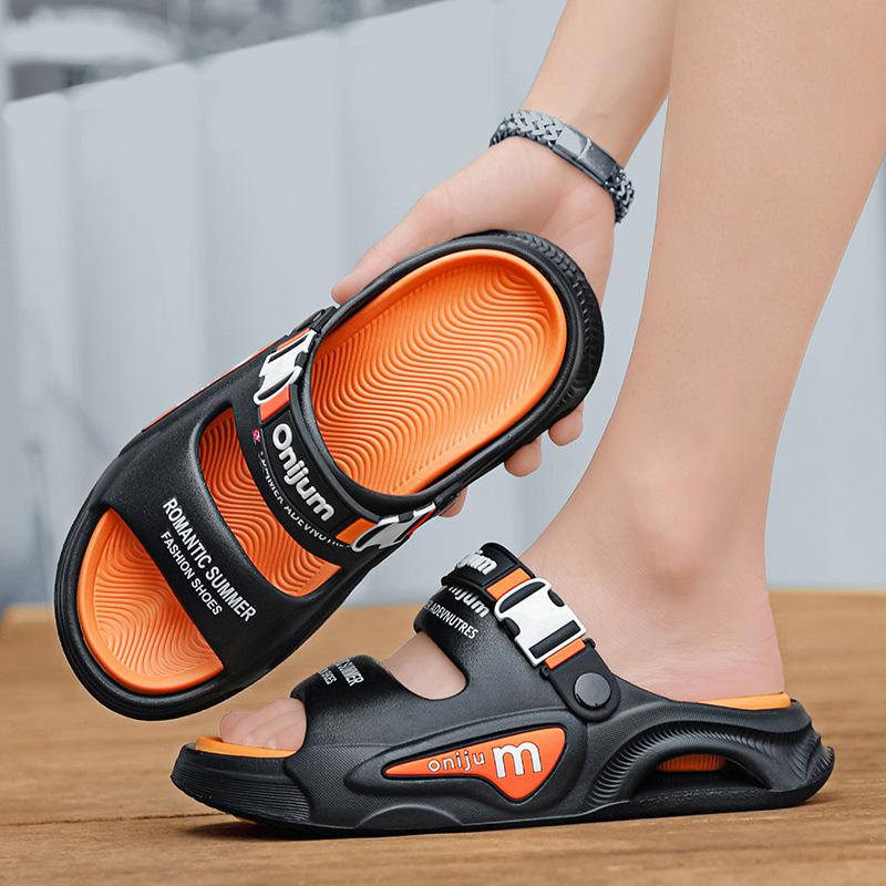 Cool slippers men's 2025 summer new casual and light outdoor slippers outside wearing wading couple non-slip beach sandals