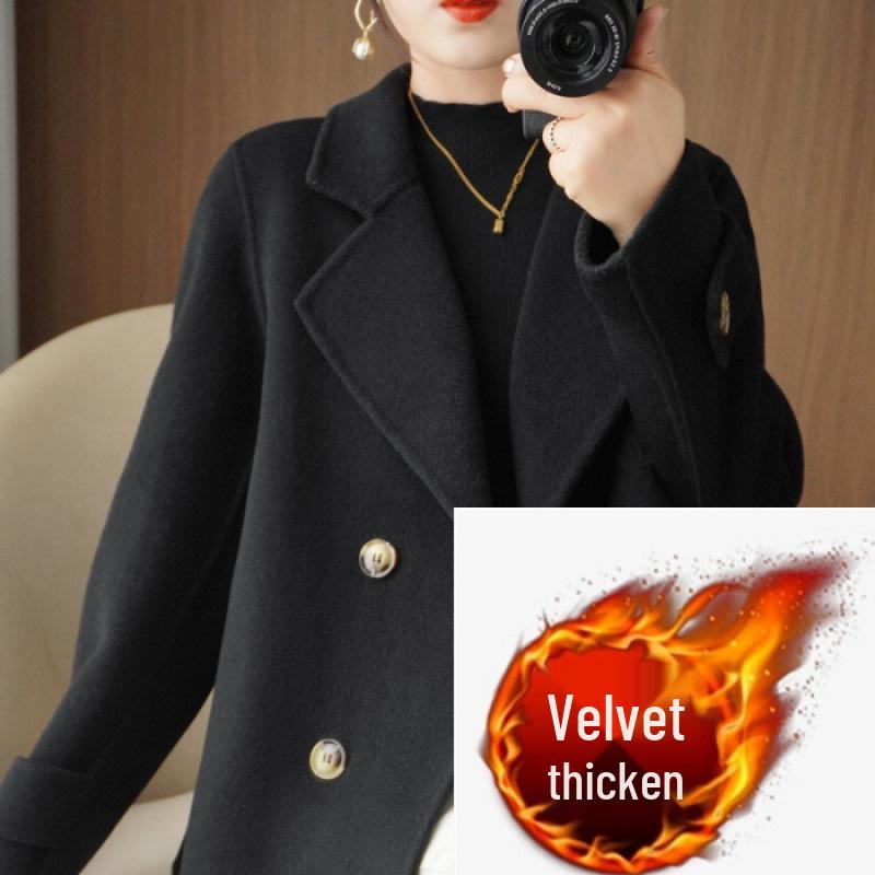 

Women s Short Woolen Coat with Velvet, Thickened for Autumn & Winter, Petite Loose Style with Lapel. Small сірий колір
