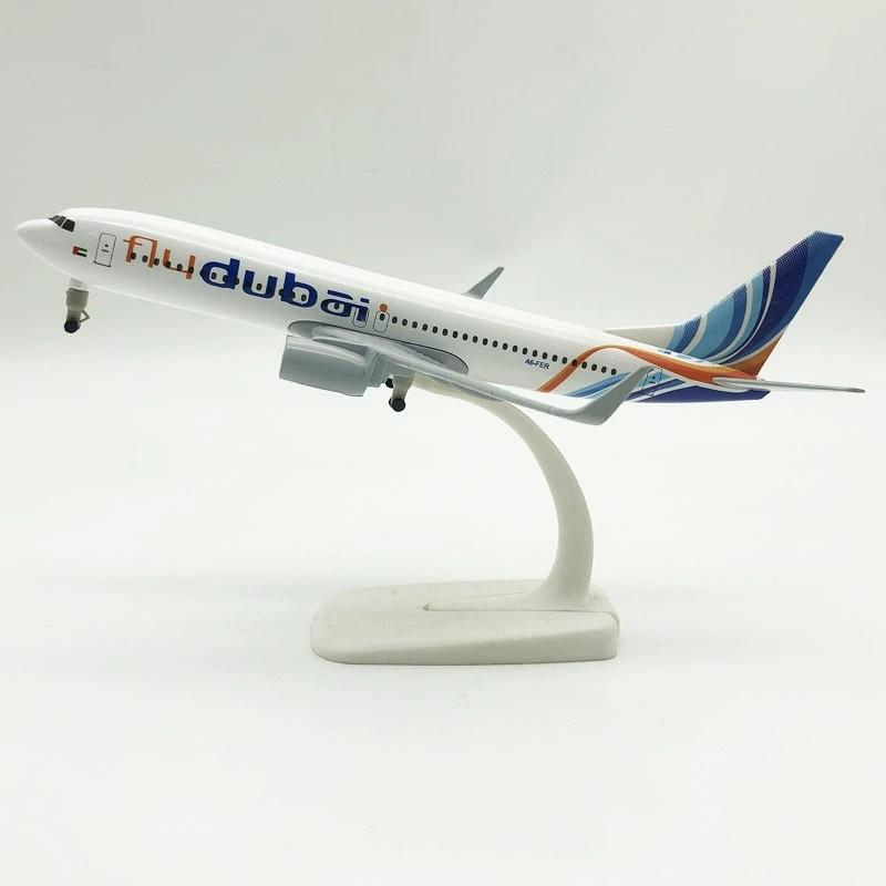 B737 Dubai Airways 20cm Diecast Alloy Airplane With Wheel & Stand Aircraft Model Collection for Aviation Enthusiast Gift
