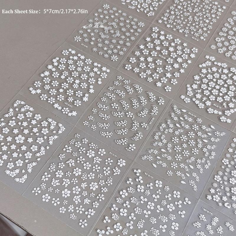 

30 листов наклеек для ногтей с белыми цветами, 3D самоклеящиеся цветочные наклейки для ногтей, слайдеры с маленькими цветами, наклейки для ногтей для маникюрного салона, DIY