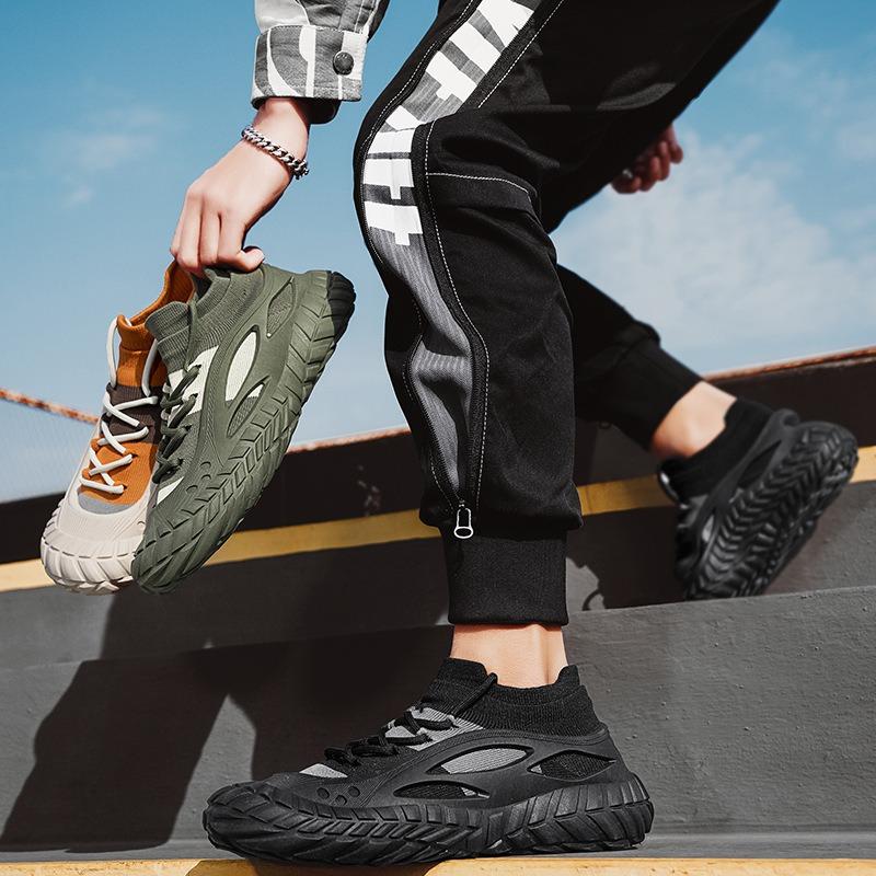 Frühlingsneue Herren-Sportschuhe, Fliegenstrickschuhe, Socken und Schuhe, Slipper, vielseitige Freizeitschuhe