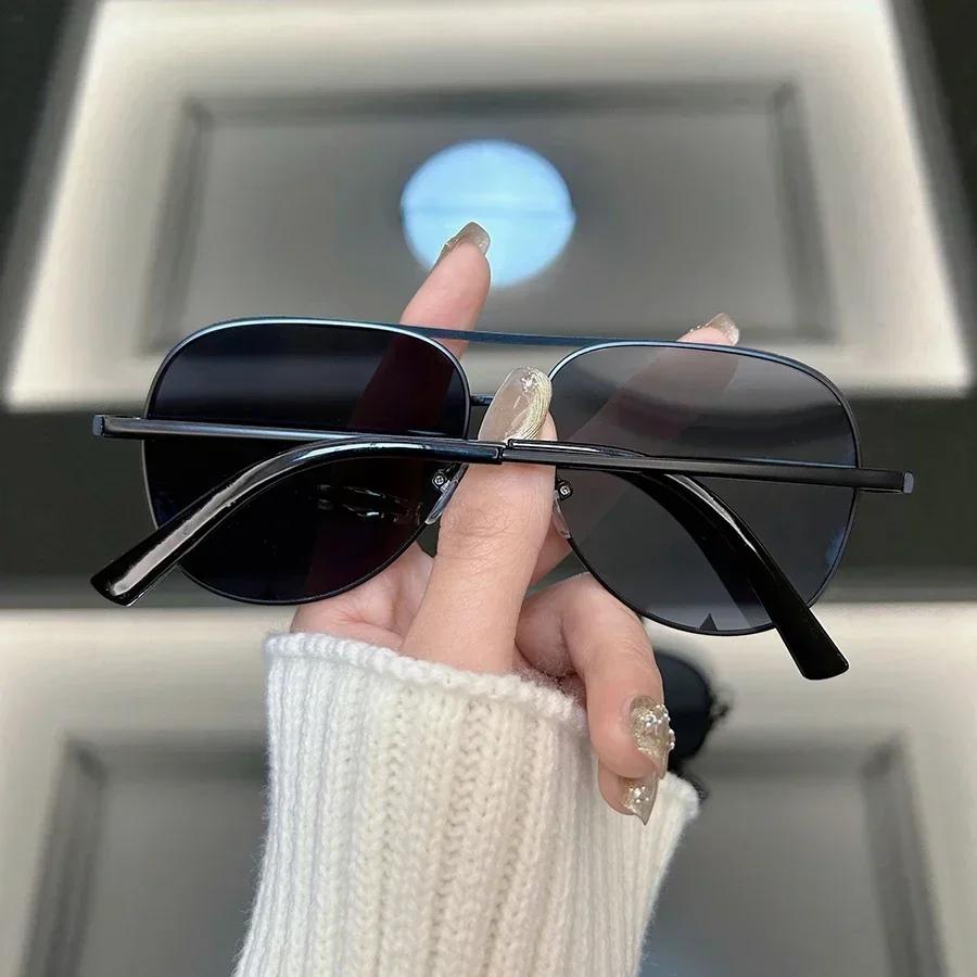 Vintage Classic Square Sunglasses For Women Men Retro Stylish Minimalist Fashion Female Male