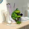 Lekfull Groda på Toalett Staty, Multifunktionell Förvaring med Pennställ, Sminkborstbehållare & Askkopp, Nyhets Skrivbordsdekor