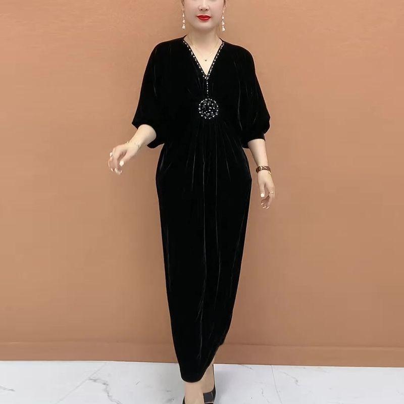 Women's V-neck Velvet Dress Rhinestone Fitted Long Dress Autumn and Winter