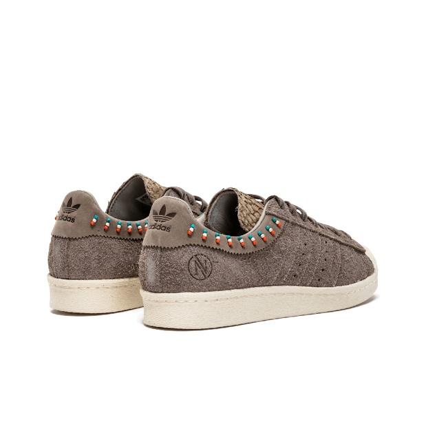 Invincible x adidas Superstar 90v Trampki Unisex Brązowy Biały B34290