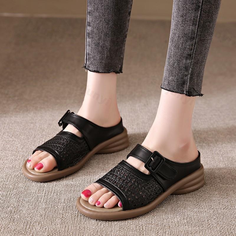 Fashion Women's 2025 Summer Retro Buckle Sandals Hollow Breathable Casual Slippers Comfortable Low Heel Fashion Lightweight Cool Shoes