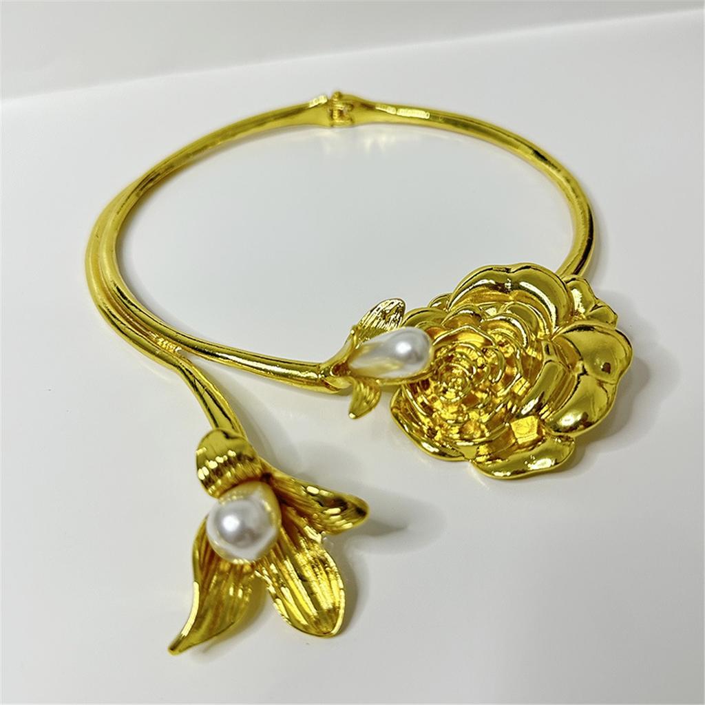 Tooxika Heavy Industry Exaggerated Three-dimensional Pearl Flowers Camellia Collar Light Luxury Necklace Accessories For Women