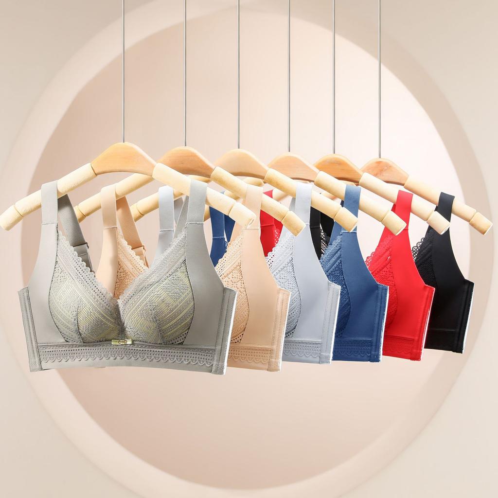 Lightweight Breathable Seamless Lace Bra That Makes Large Breasts Appear Smaller Without Underwire and With Side Boob Support