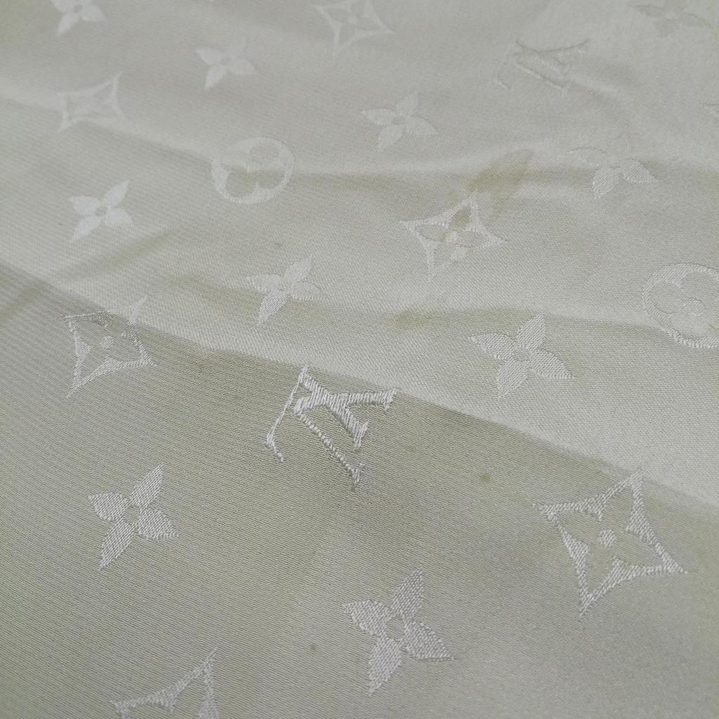 Used LOUIS VUITTON light green silk scarf
