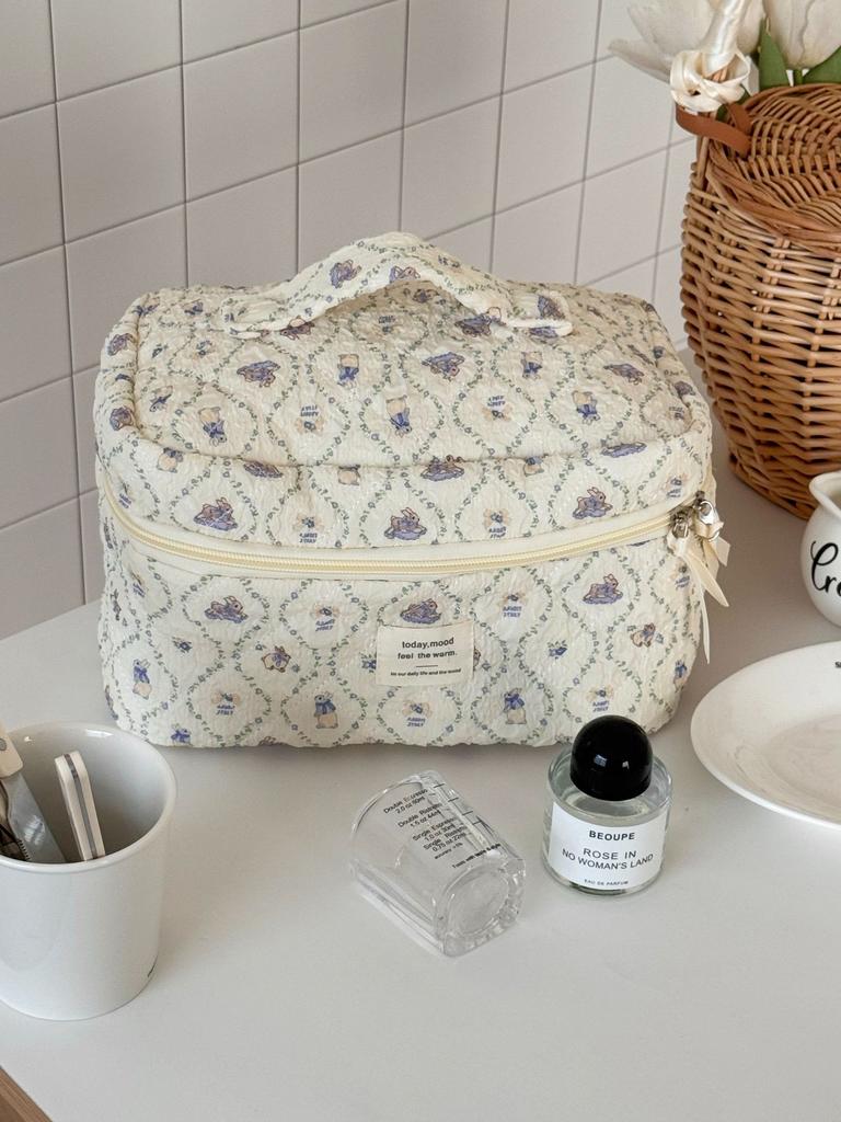 Cute cartoon print storage bag, toiletry bag, lace purple rabbit makeup bag, high aesthetic value, fresh and trendy ins style