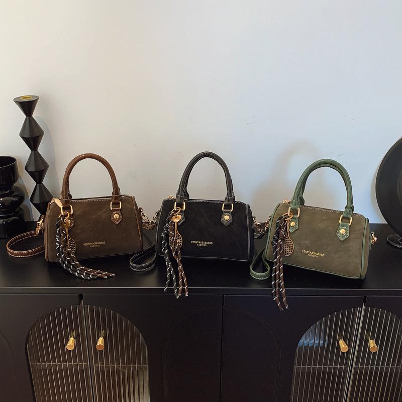 Hand-held Cylindrical Bag with High-quality Texture, Boston-style Bag, Fashionable Single-shoulder Crossbody Bag