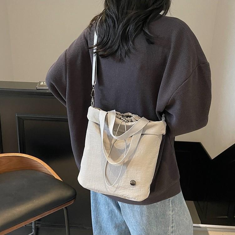 Canvas Bag Women's Summer Versatile New Casual Messenger Bag Popular Portable Bucket Bag