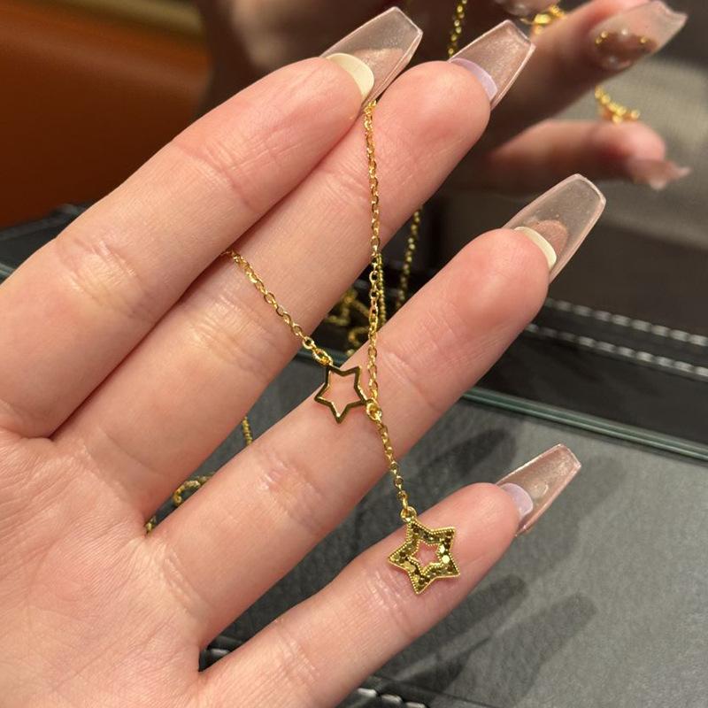 

Classic hollow out sparkling star tassel necklace crushed ice cute collarbone chain Suitable for daily light luxury 45cm золотий