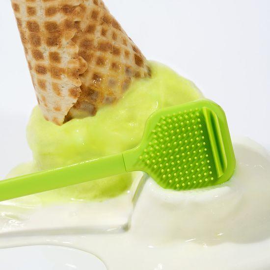 LA DENS Barrel Tongue Cleaner Lime