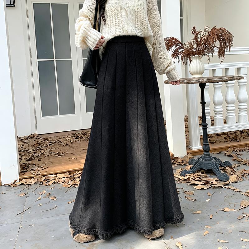 Autumn Winter Women Maxi Long Tassel Knitted Skirt Beige Red Dark Gray Black Knitting Warm Skirt Elegant Fashion Pleated Skirt
