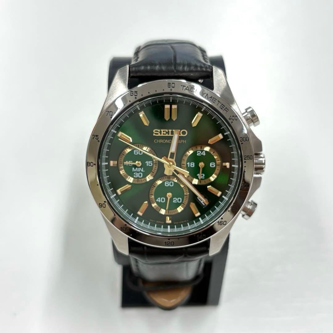 SEIKO SBTR017 Green dial chronograph 10 ATM waterproof working item