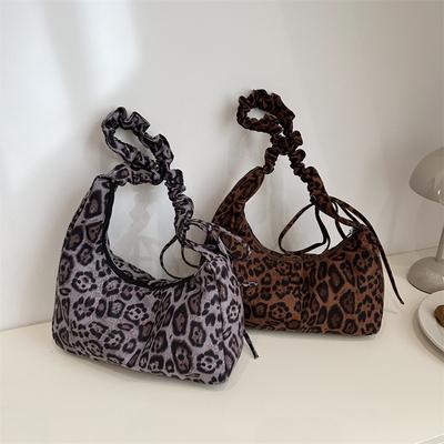 Hong Kong Style Women's Bag New Fashionable Retro Versatile Shoulder Bag Large Capacity Leopard Print Commuter Armpit Bag