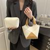 2025 new niche design splicing fashion versatile messenger bag casual shoulder underarm bag portable bucket bag