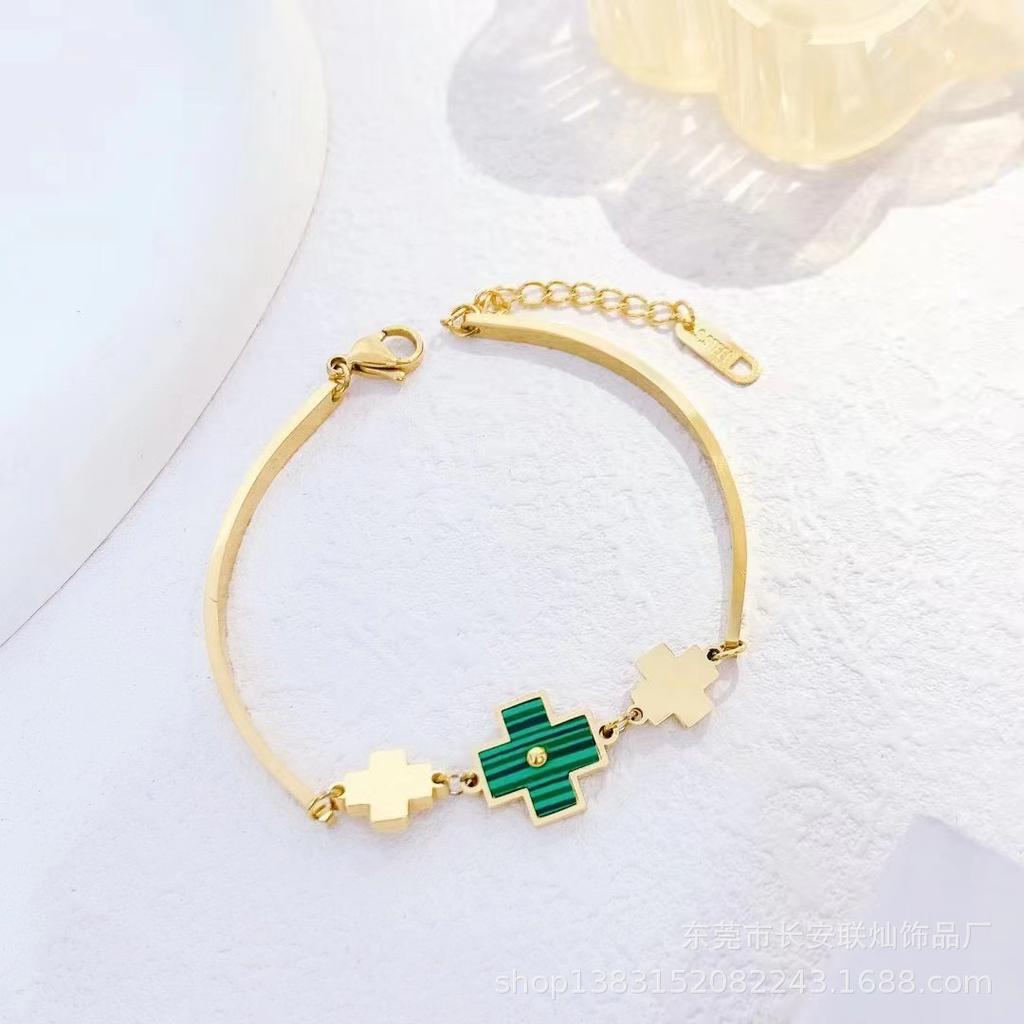 New Four-Leaf Clover Bracelet Simple Light Luxury Cross Bracelet Titanium Steel Strings Do Not Lose Colour Women's Bracelets