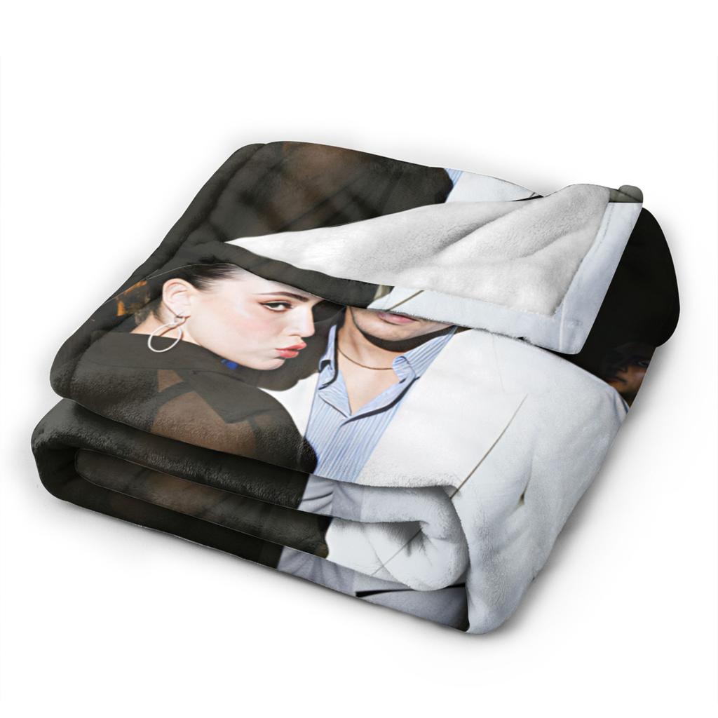 Super Soft Blanket Kids Adult Picnic Dean Allie Off Campus Throw Blanket Flannel Bedspread For Couch Chair Sofa Bed Sofa Bed